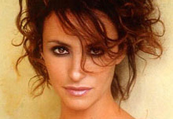 Archivo:Melani Olivares.jpg