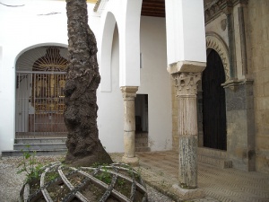 Capilla de san bartolome.portico.jpg