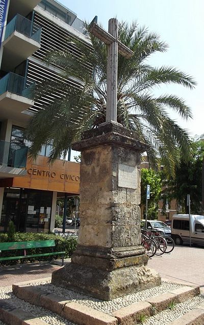 Cruz de Juarez-1.jpg